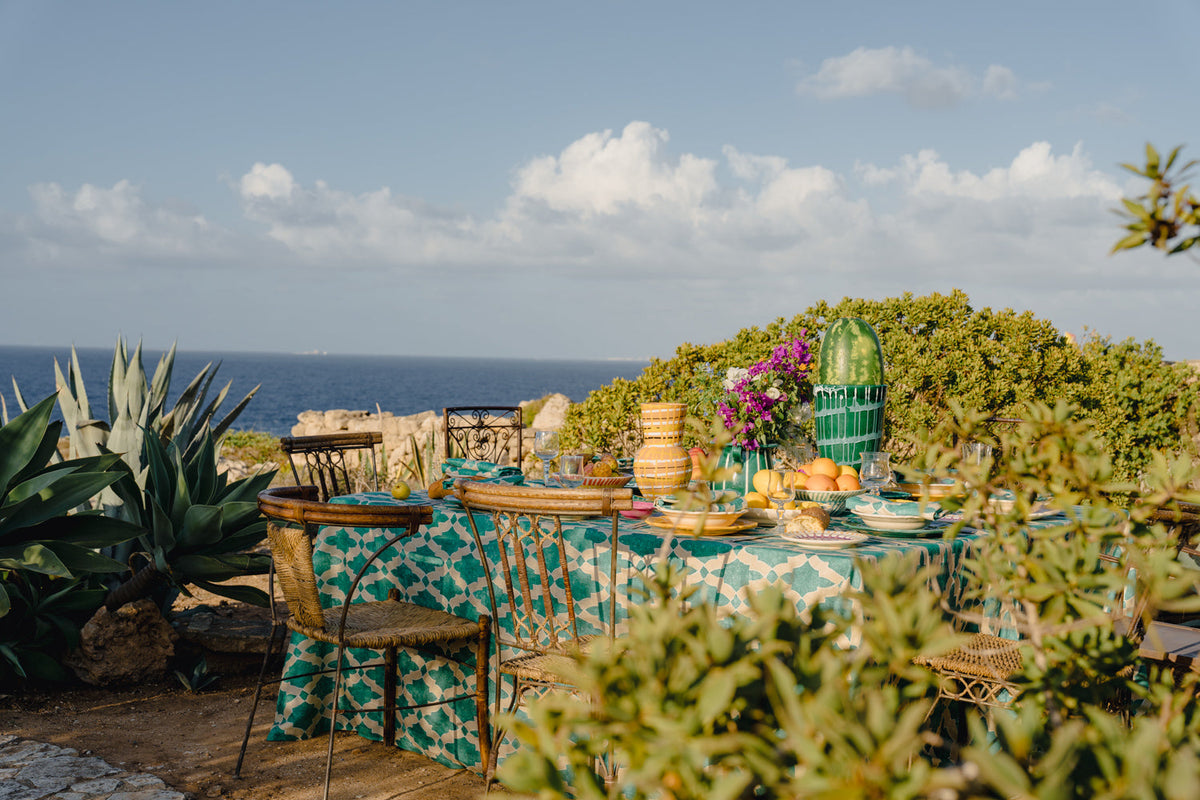 Table Setting | Una Tavola Gialla e Verde