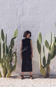 Aloe Vera-Infused Italian Linen Summer Silhouette Dress, Black